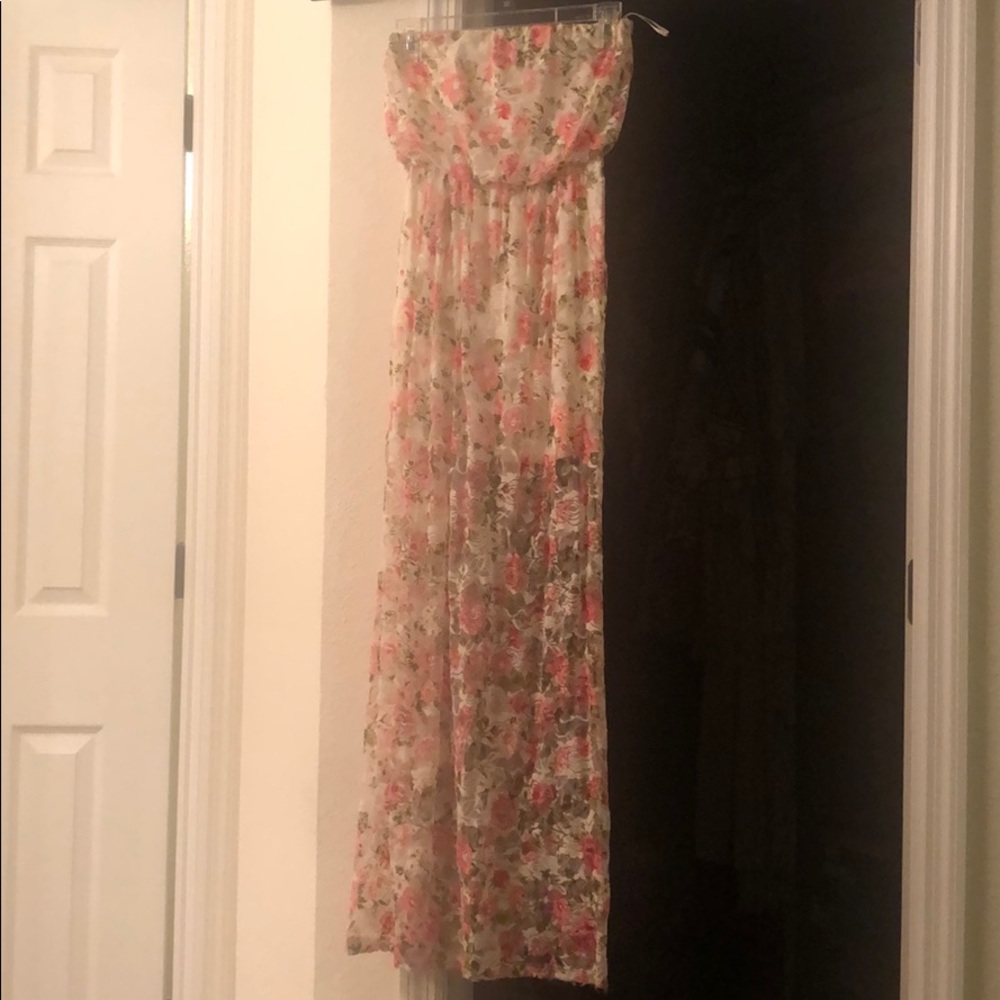 Rose print lace maxi dress.